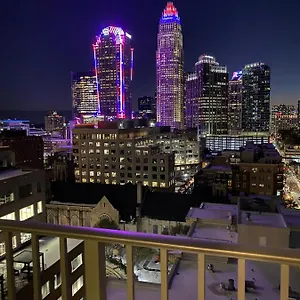 https://lux-uptown-highrise-condo-with-skyline-vue.1sthotelscharlotte.com